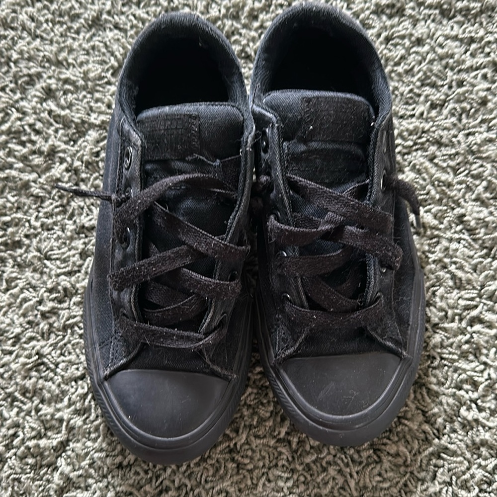Kids converse shoes